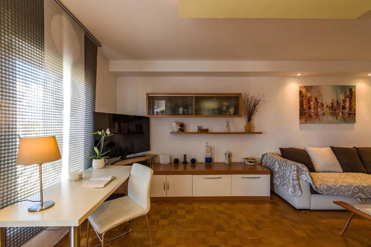 Apartment Many Pula Buitenkant foto