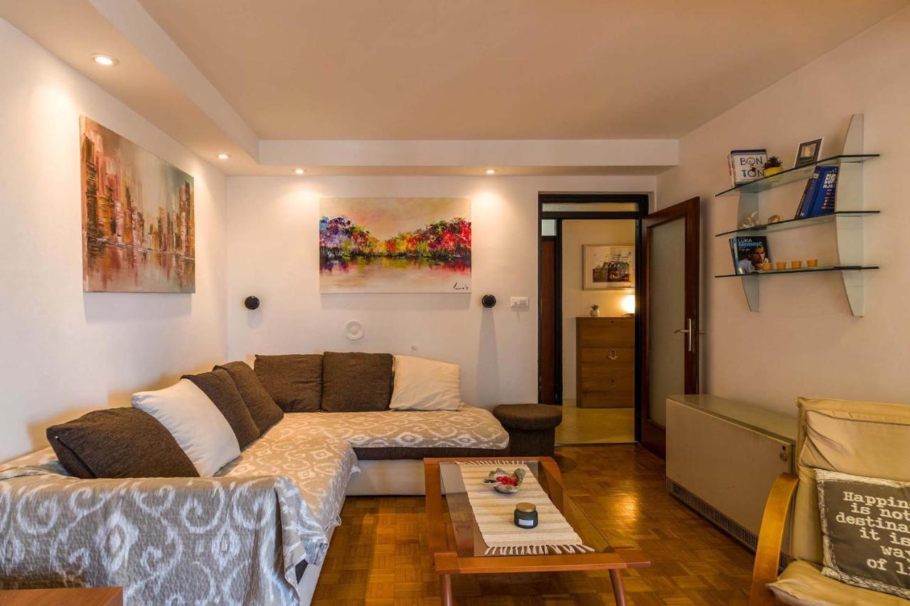 Apartment Many Pula Buitenkant foto