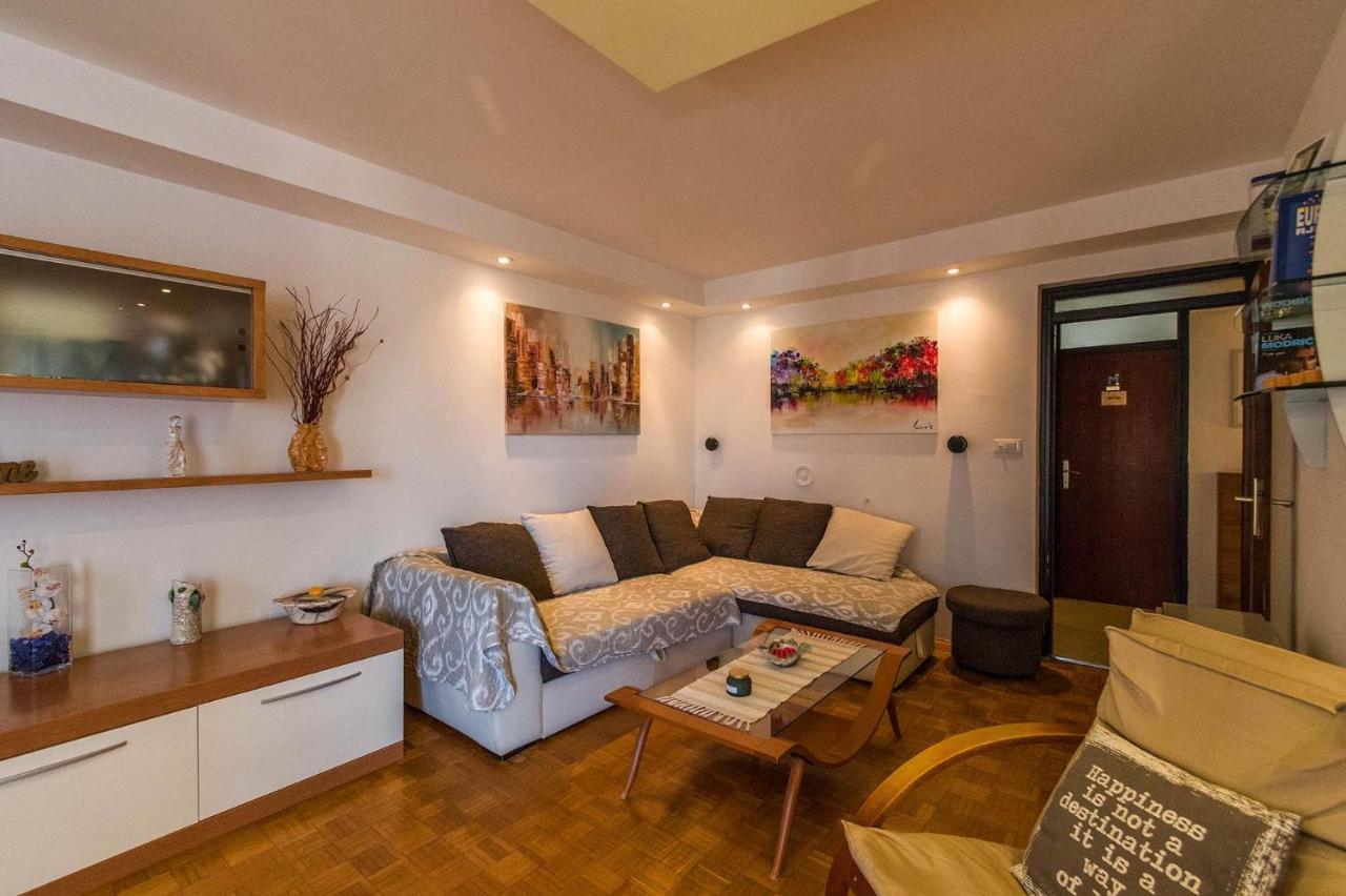 Apartment Many Pula Buitenkant foto